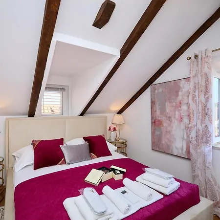 Будинок відпочинку Old Town Casa Nevia *